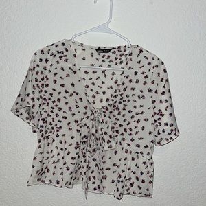 Shein short sleeve. Super cute, floral and flowy. Size medium